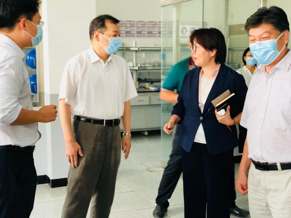 北京市第四中級人民法院及大興區(qū)、鎮(zhèn)領(lǐng)導(dǎo)一行到天罡助劑參觀調(diào)研